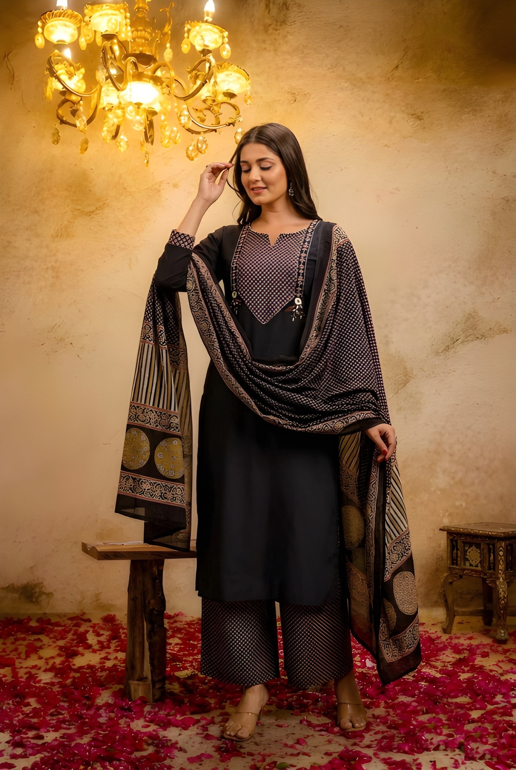 Woman Cambric Cotton Kurti And Pant With